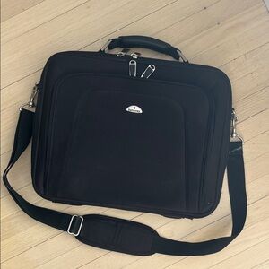 Samsonite Black Laptop Bag for Men or Woman